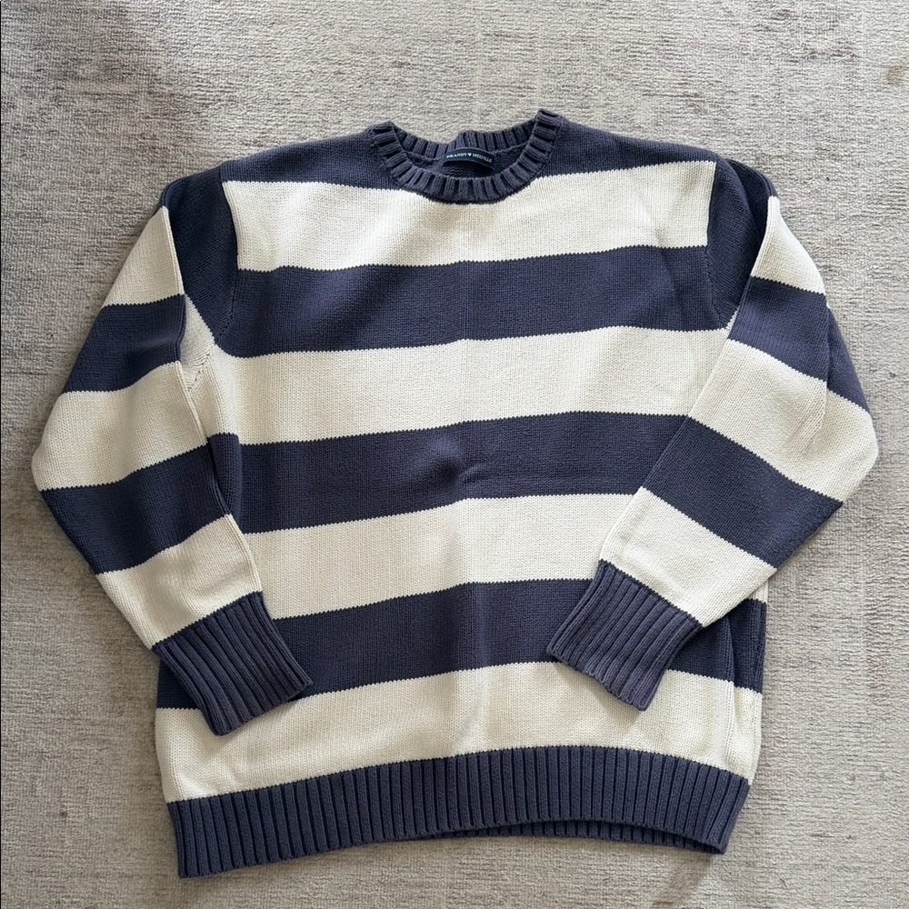 Brandy Melville sweater